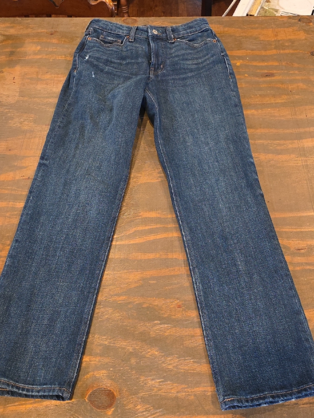 Old Navy Women's Straight Leg Jeans in Dark Blue
